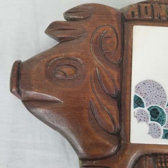 VTG wooden pig & tile trivet - Picture 6 of 12